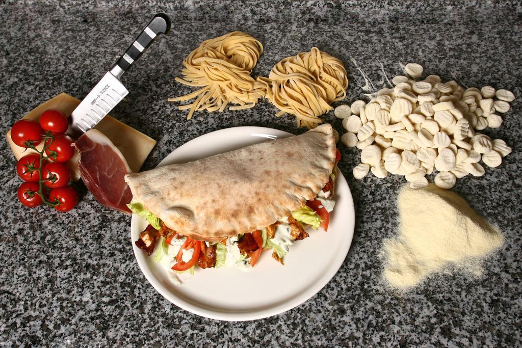 Penzion Fajn *** باردوبيتسه المظهر الخارجي الصورة